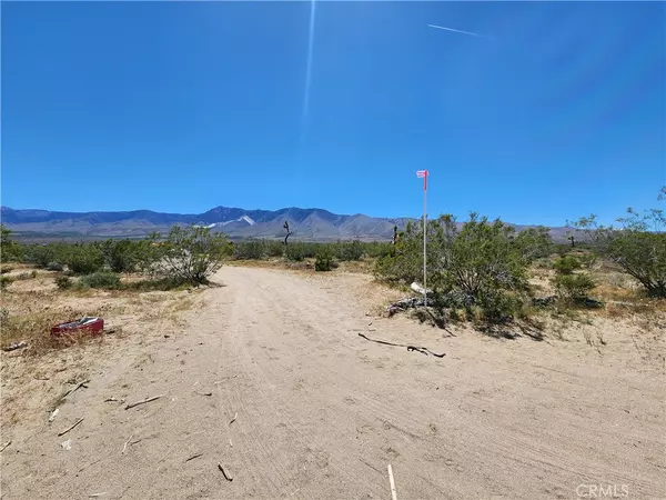 Lucerne Valley, CA 92356,2 AC Foothill RD