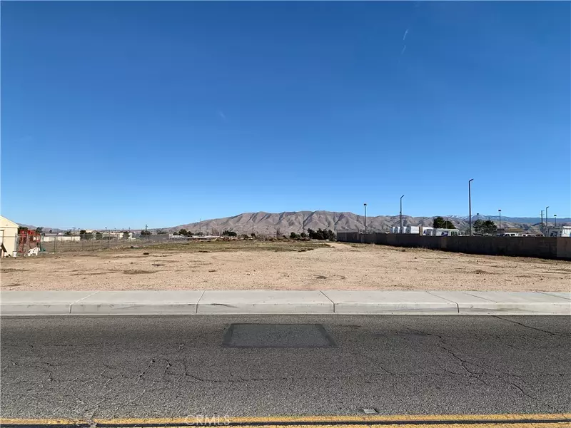 0 G AVE, Hesperia, CA 92345