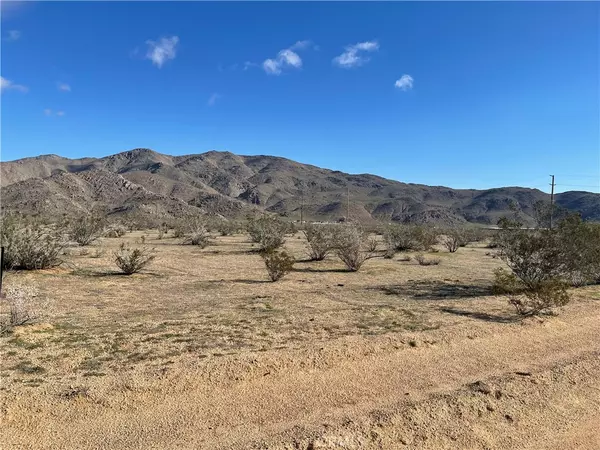 26425 Lancelet ST, Apple Valley, CA 92308