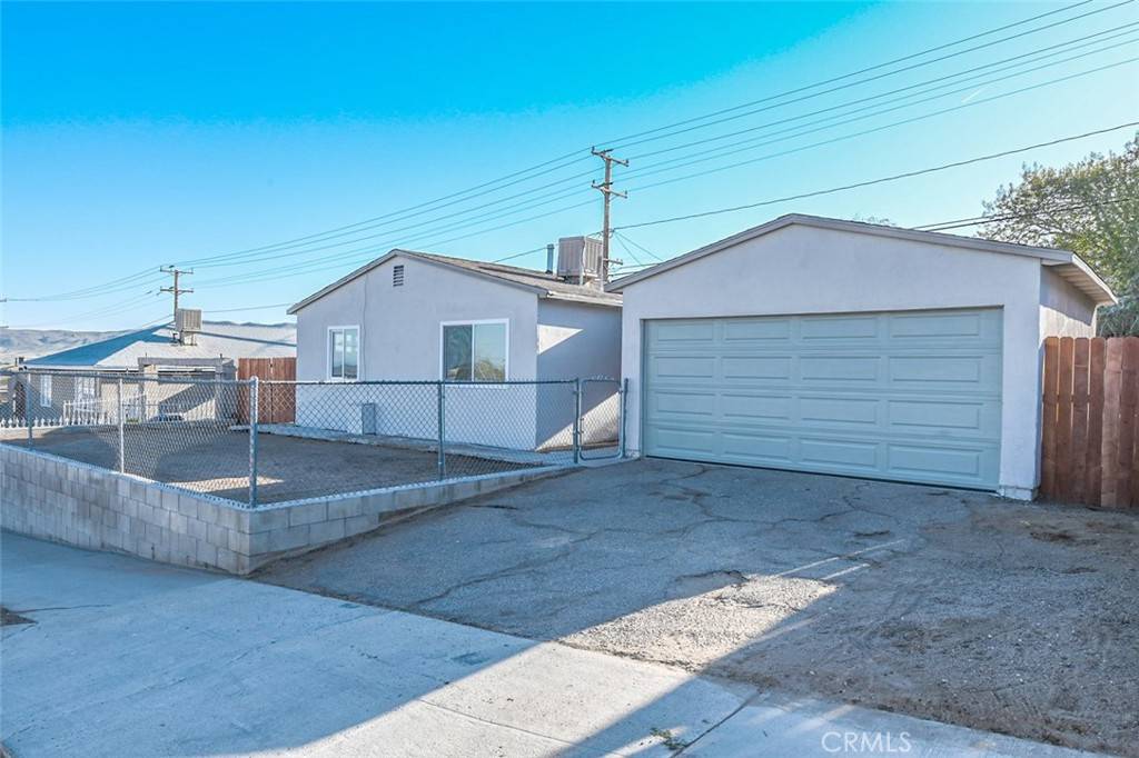 313 Maxine AVE, Barstow, CA 92311