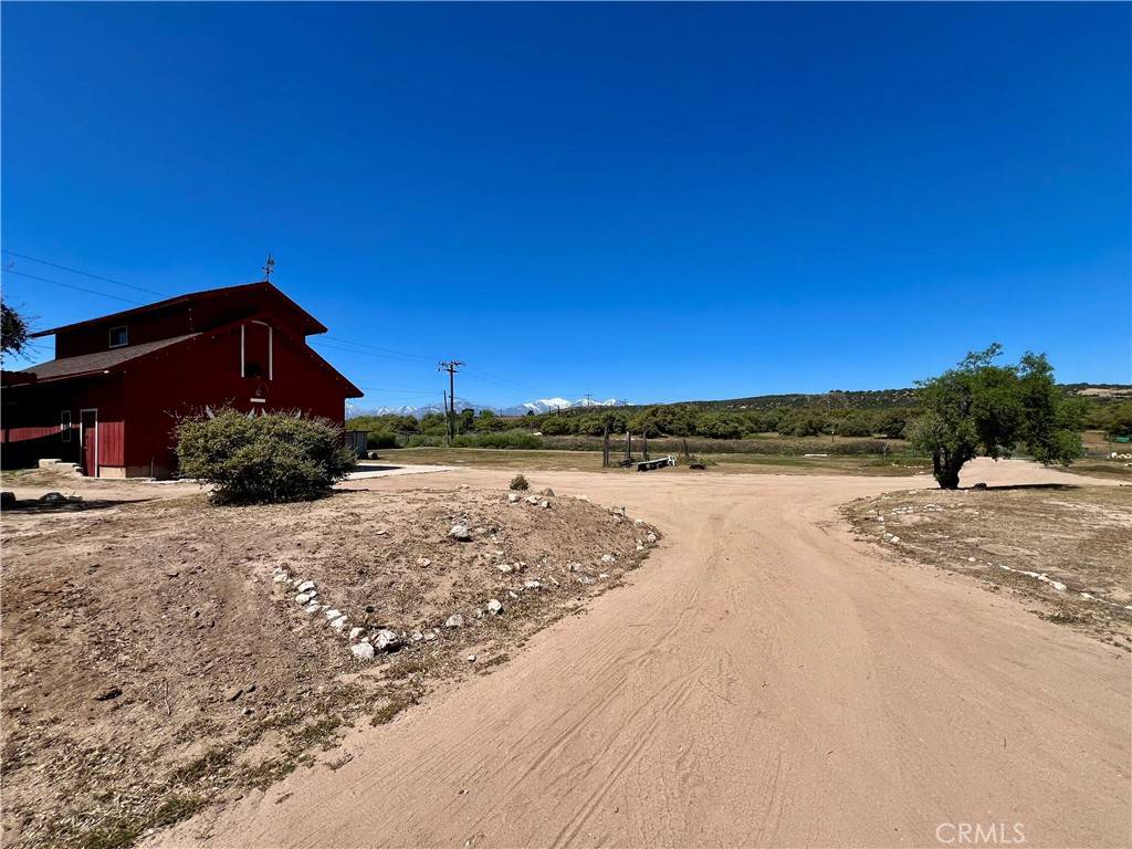 Oak Hills, CA 92344,5037 Honeyhill RD
