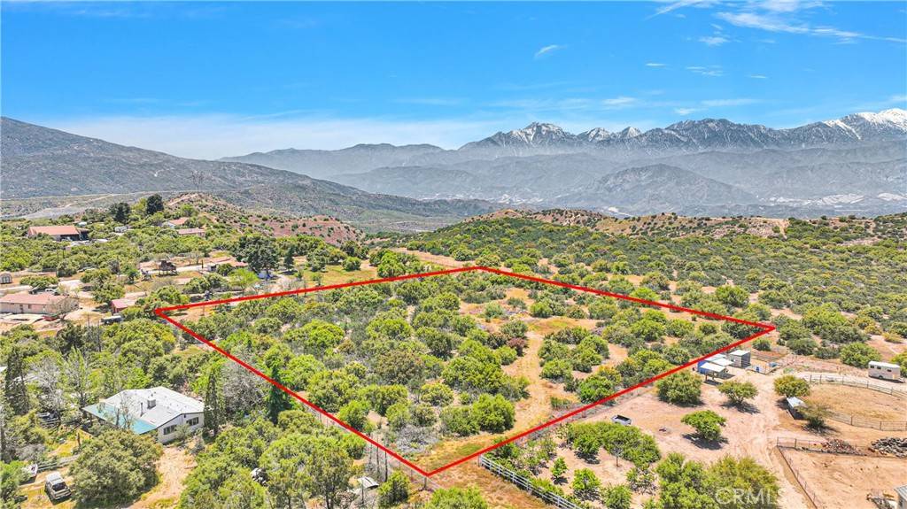 4868 Decker RD, Oak Hills, CA 92344