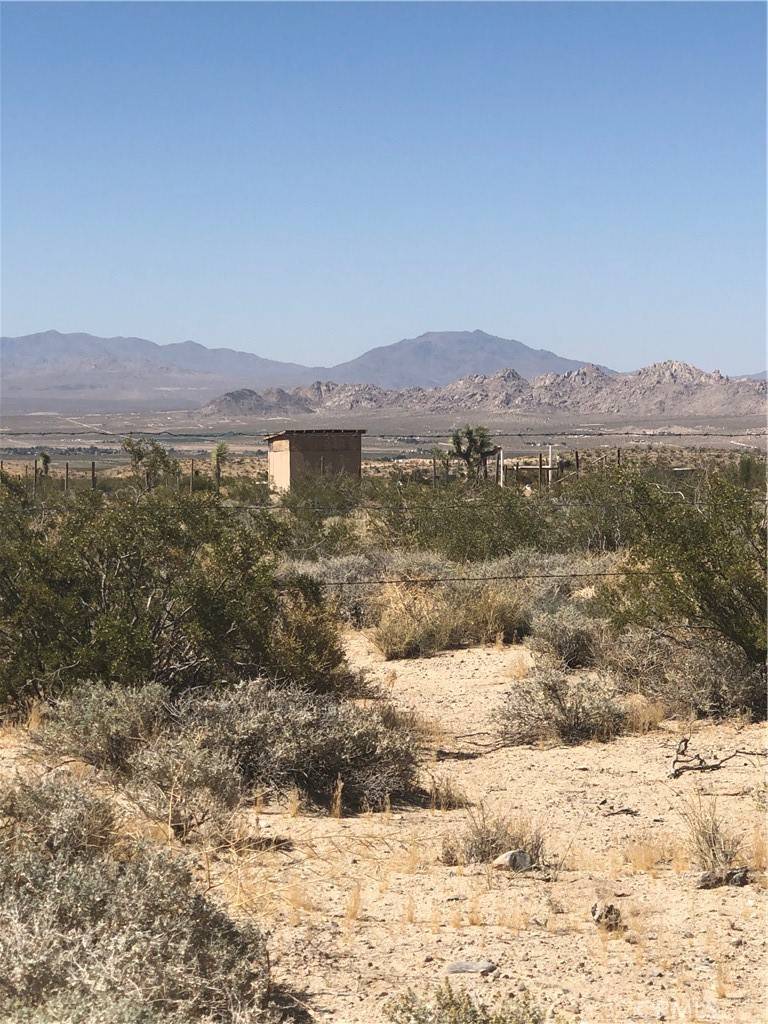 Lucerne Valley, CA 92356,36939 Joy RD