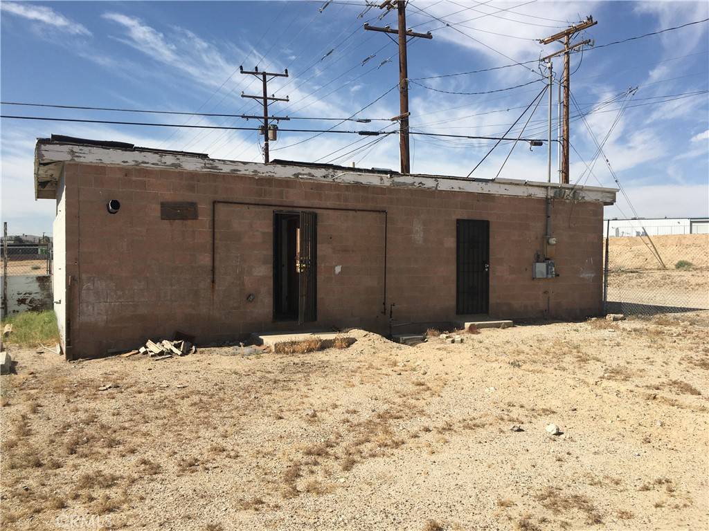 Barstow, CA 92311,1601 Center LN