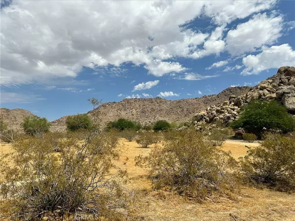 0 Waalew RD, Apple Valley, CA 92307
