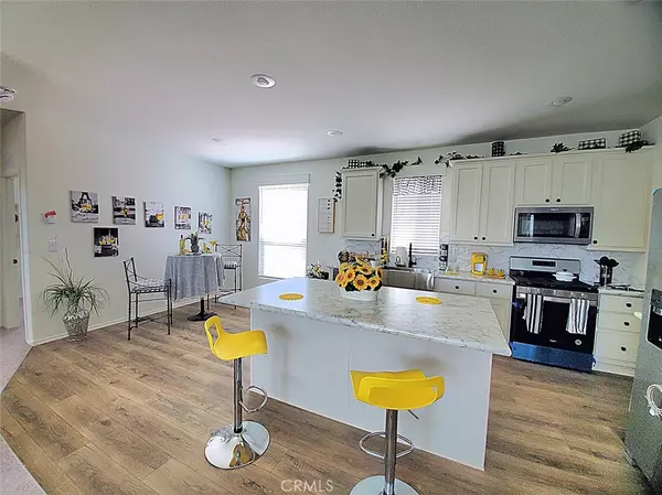 Apple Valley, CA 92308,21621 Sandia #138