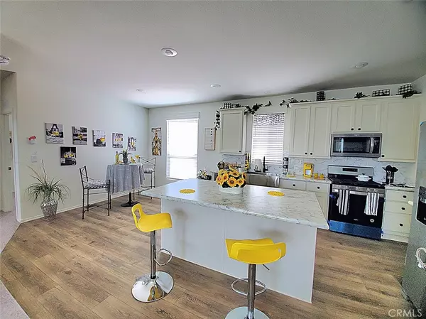 Apple Valley, CA 92308,21621 Sandia #138