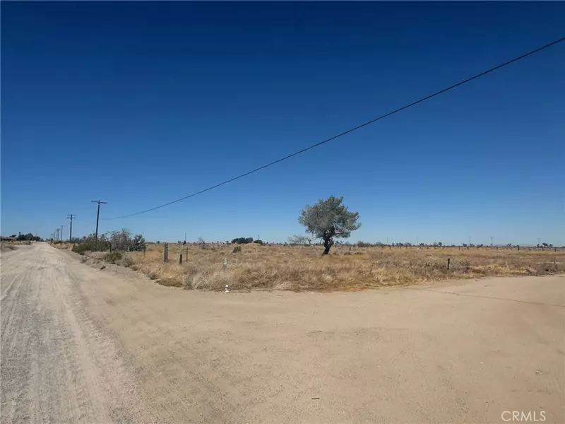 13290 Smoketree ST, Victorville, CA 92392