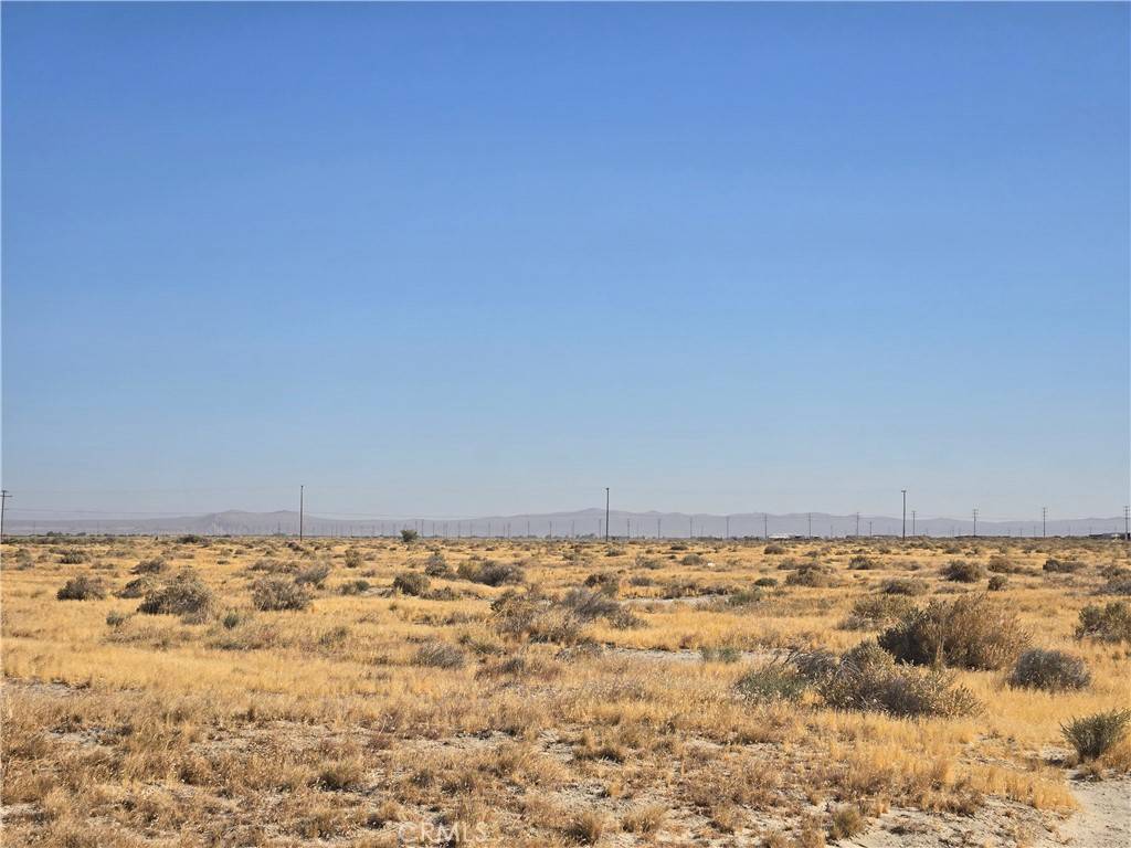 Roosevelt, CA 93536,4 Avenue F-8