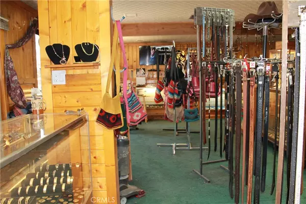 Big Bear City, CA 92314,521 W Big Bear BLVD