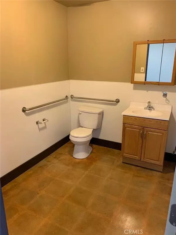 Hesperia, CA 92345,16005 Main ST #5E
