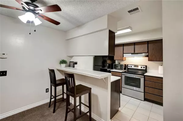 Highland, CA 92346,3504 Rainbow LN