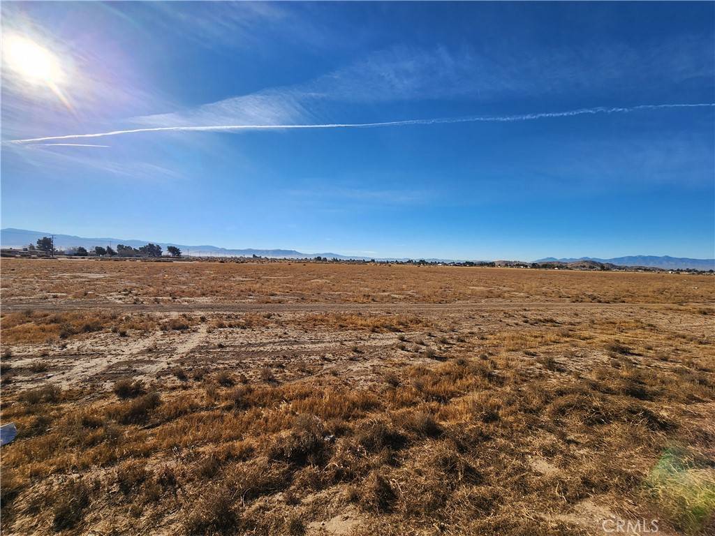 Apple Valley, CA 92307,0 Navajo RD