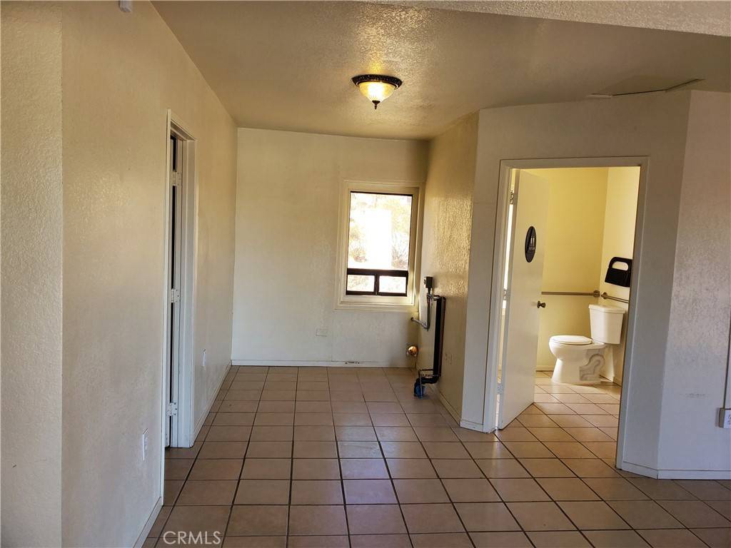Apple Valley, CA 92307,20600 US Highway 18 #152