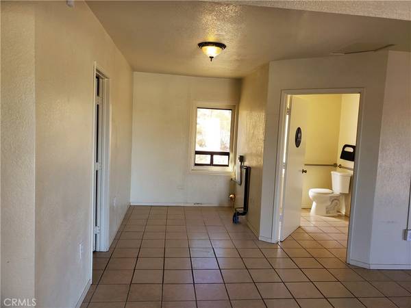 Apple Valley, CA 92307,20600 US Highway 18 #152