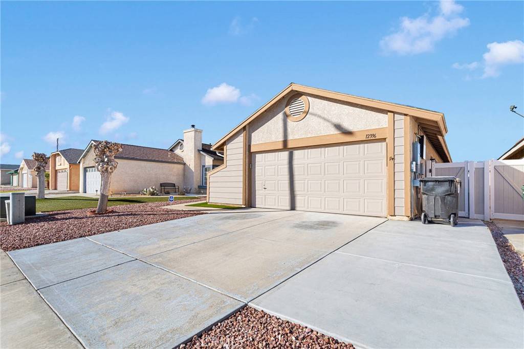 Victorville, CA 92395,12396 Highgate AVE