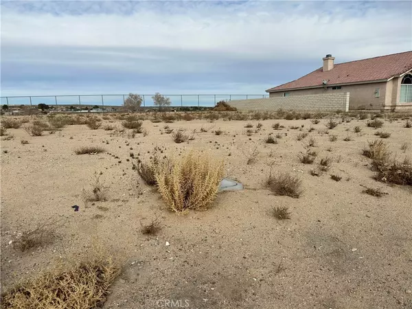 Helendale, CA 92342,14018 Topmast DR