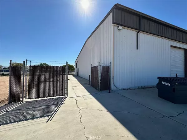 Apple Valley, CA 92308,13535 Pawnee RD #6