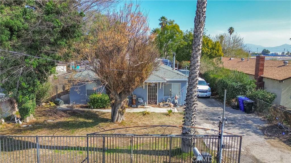 10917 Locust AVE, Bloomington, CA 92316