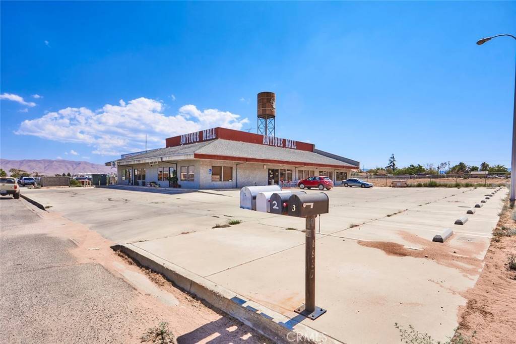 16937 Walnut ST, Hesperia, CA 92345