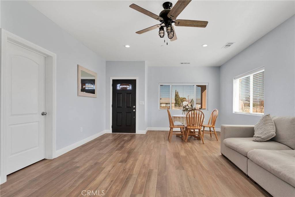 Apple Valley, CA 92308,21165 Klamath RD