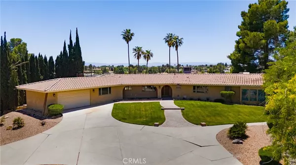19459 Shasta RD, Apple Valley, CA 92307