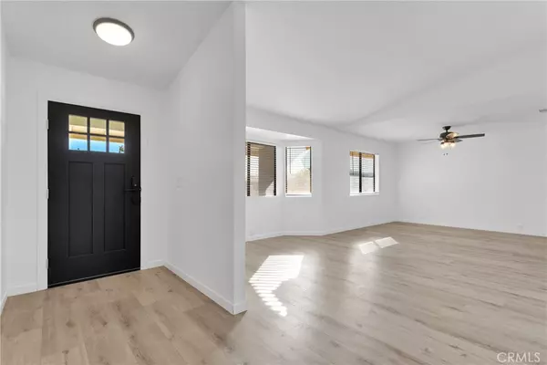 Apple Valley, CA 92307,14110 Navajo RD