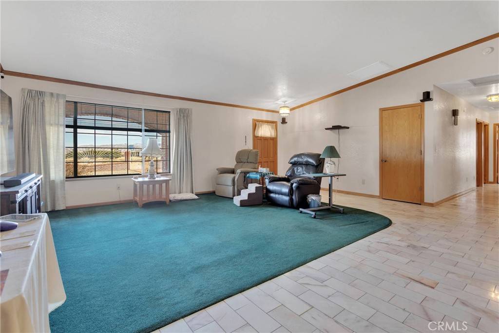 Hesperia, CA 92345,8756 Oakwood AVE