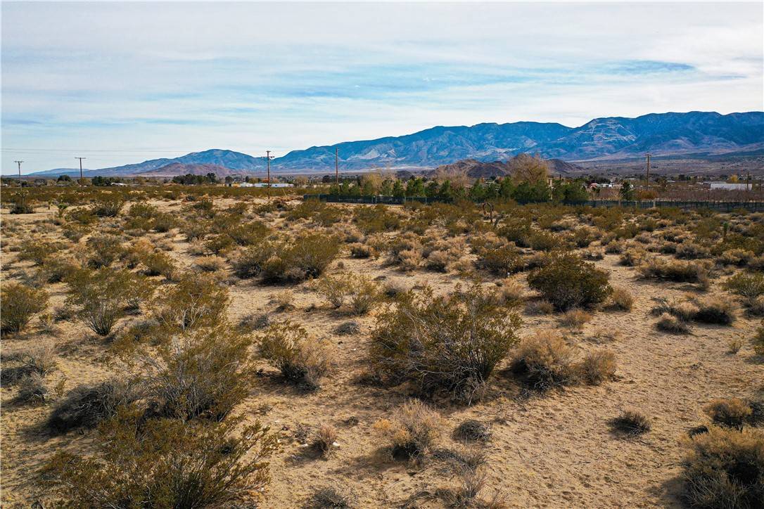 Lucerne Valley, CA 92356,722 Sage ST