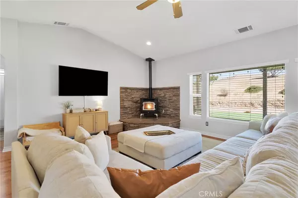 Oak Hills, CA 92344,8485 Salem AVE