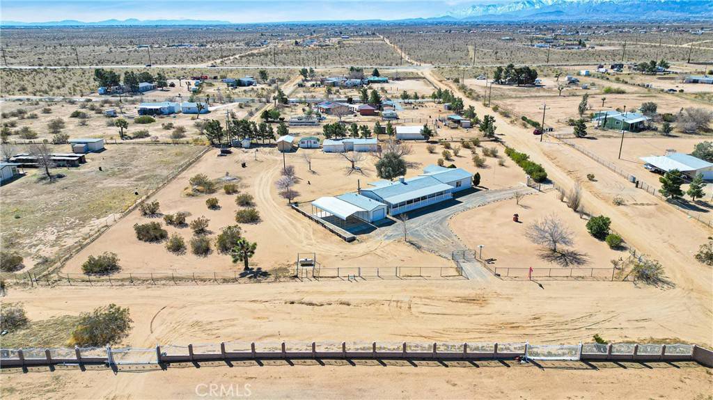 Phelan, CA 92371,7527 Begonia RD