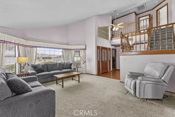 Victorville, CA 92395,13740 White Sail DR