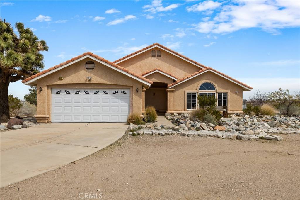10763 Salem AVE, Oak Hills, CA 92344