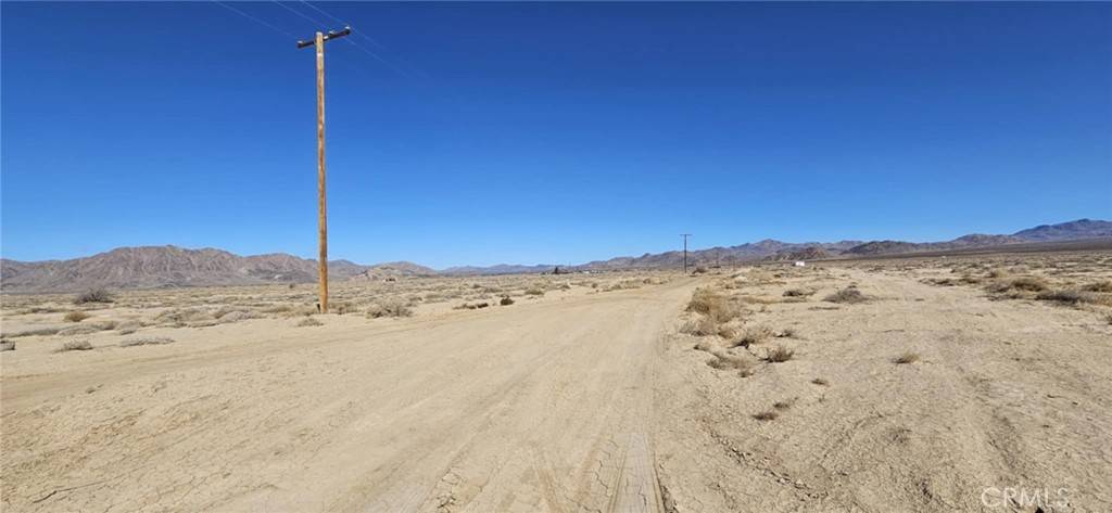 Lucerne Valley, CA 92356,800 Locust Ave (NEAR)