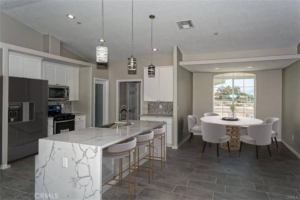 Hesperia, CA 92345,18363 Ranchero RD