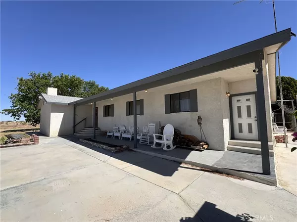 35648 Mountain View RD, Hinkley, CA 92347