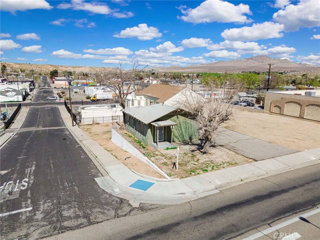 15604 Hesperia RD, Victorville, CA 92395