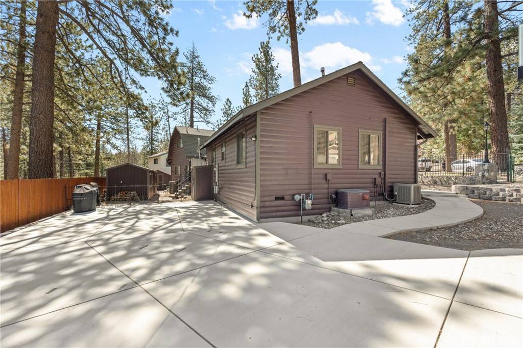 Wrightwood, CA 92397,5773 Victorville ST