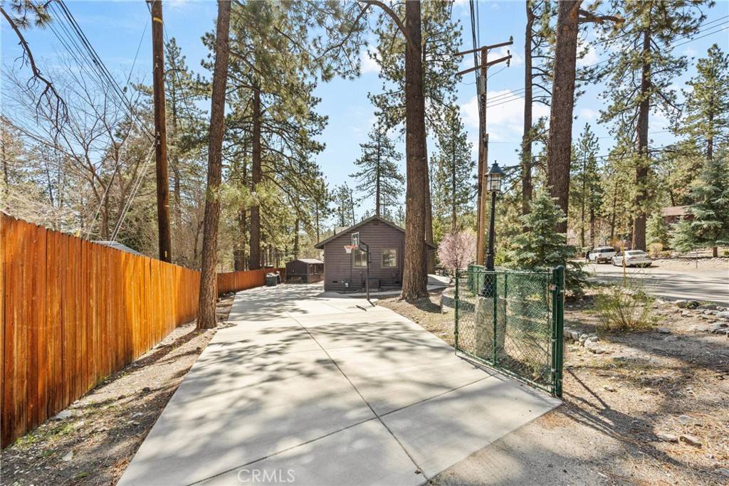 Wrightwood, CA 92397,5773 Victorville ST