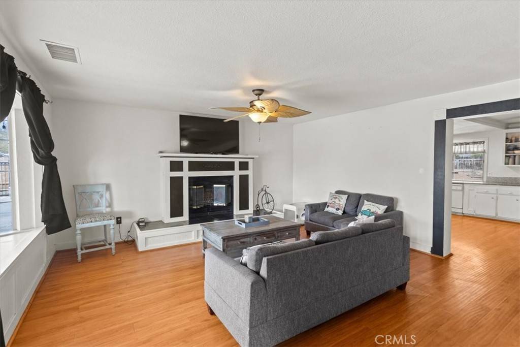 Apple Valley, CA 92307,16815 Neenach RD