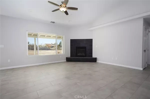 Hesperia, CA 92345,17796 Valencia ST