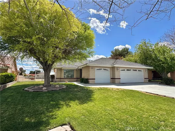 Helendale, CA 92342,27813 Hummingbird LN