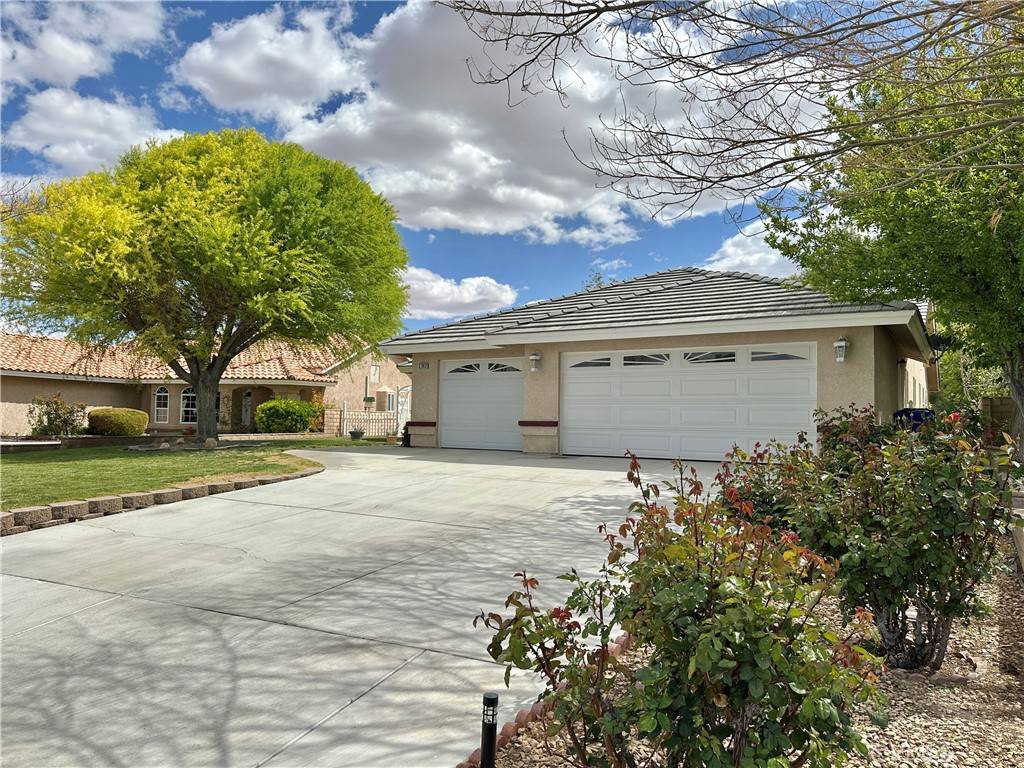 Helendale, CA 92342,27813 Hummingbird LN