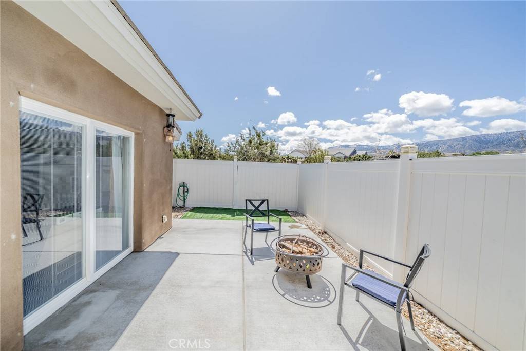 Pinon Hills, CA 92372,10022 Silver Rock RD