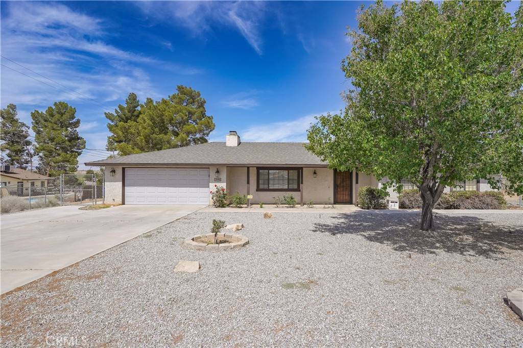 15084 TACONY RD, Apple Valley, CA 92307