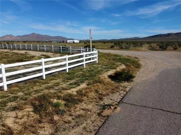 Helendale, CA 92342,18725 Panamint TRL