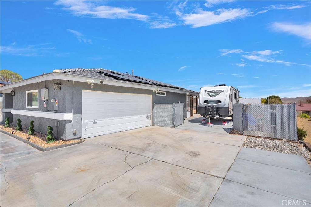 Helendale, CA 92342,26725 Hitching Post LN