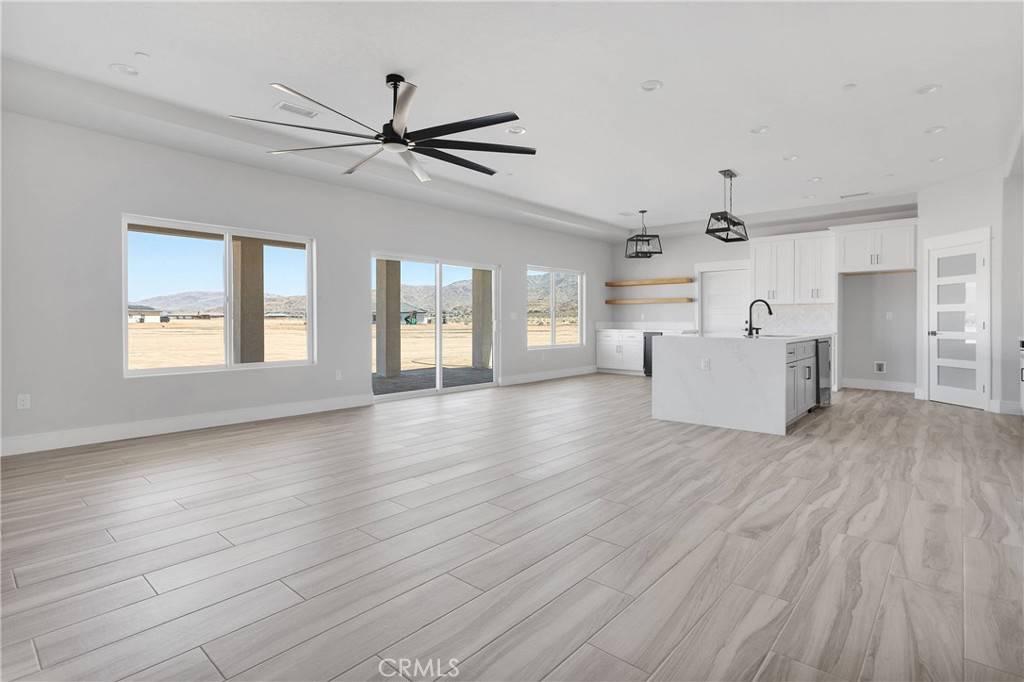 Apple Valley, CA 92307,23420 Klickitat AVE