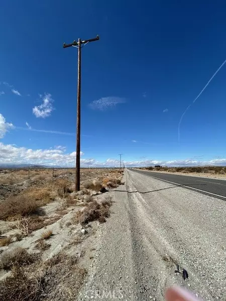 18768 St George AVE, Adelanto, CA 92301