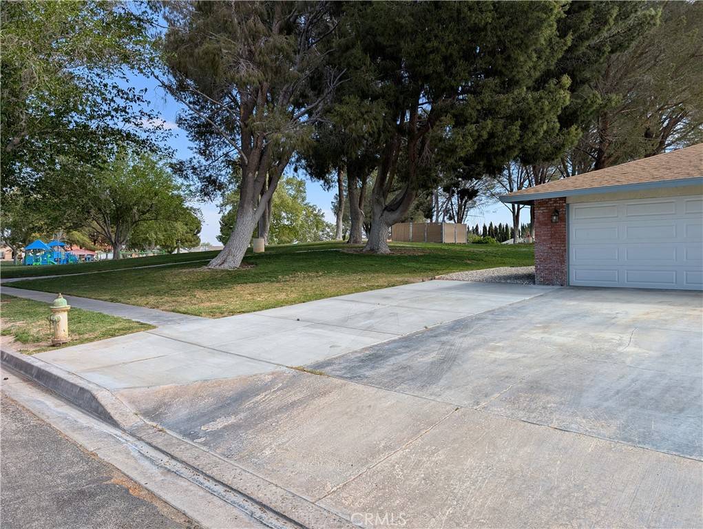 Helendale, CA 92342,26673 Cumberland LN